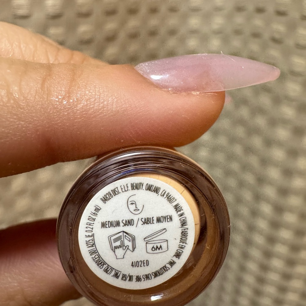 ELF Tan Concealer - Picture 3 of 3